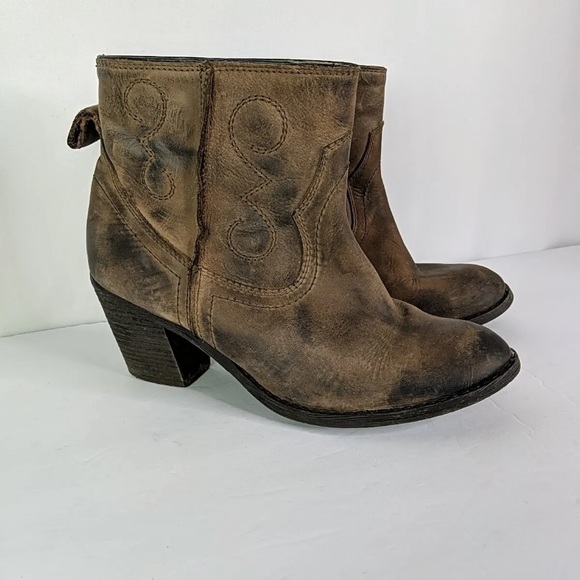 Seychelles booties with cowboy flair - Picture 2 of 6